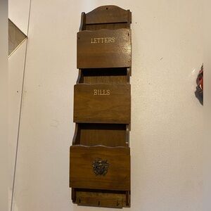 Vintage 3 Tier Wooden Wall Organizer Letter Mail Bill Holder Metal Coat Of Arms